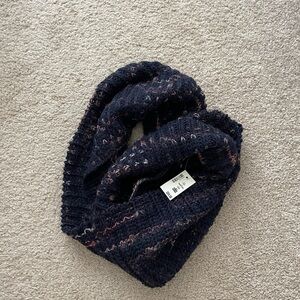 Aeropostale Black and Pink Knit Scarf